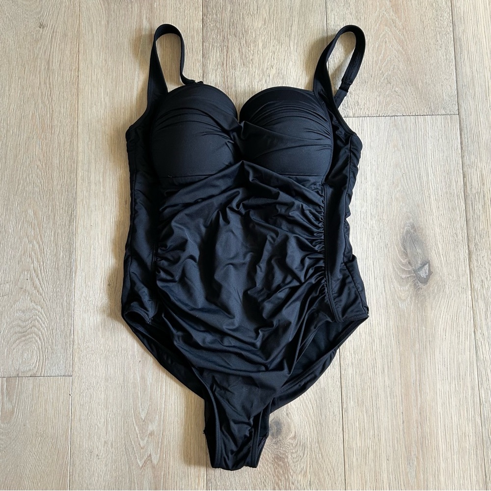 Sea Level Swim Australia Elegant Black Swimsuit with Ruching Womens Size 12